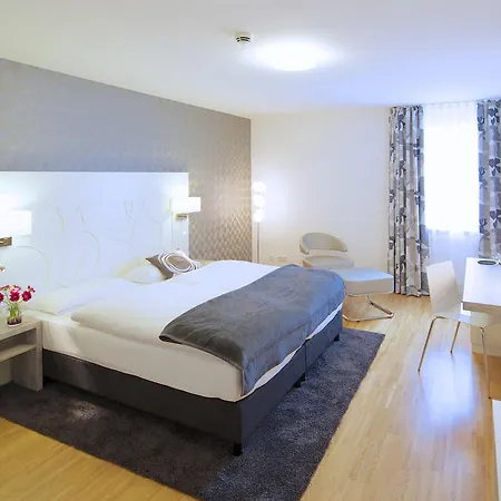 Hotell Karolinger Hof 3*